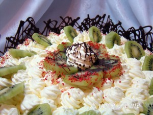 Svečana kivi torta 