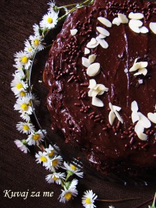 Čokoladna cvekla torta